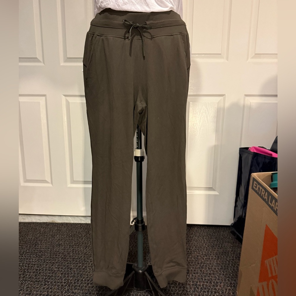 LULULEMON Jogger | women 8 | olive green